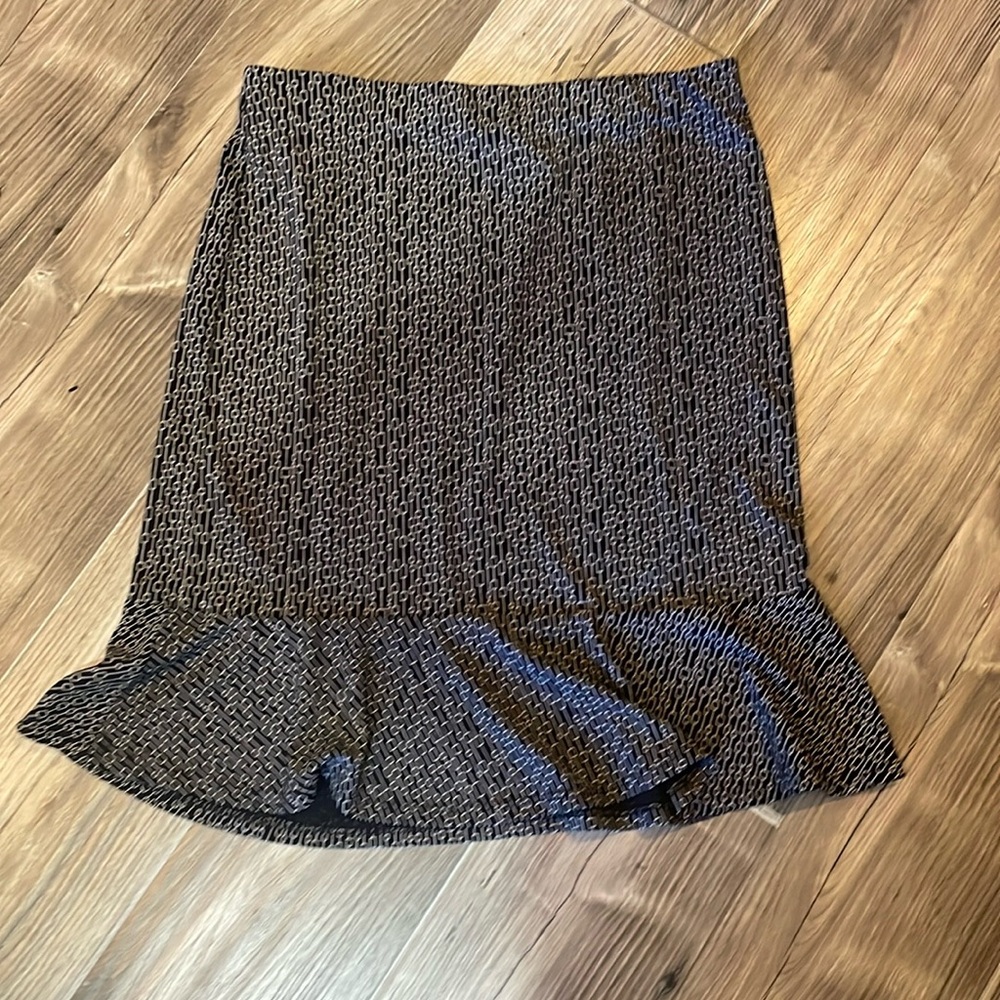 Max Studio Petite geometric design skirt